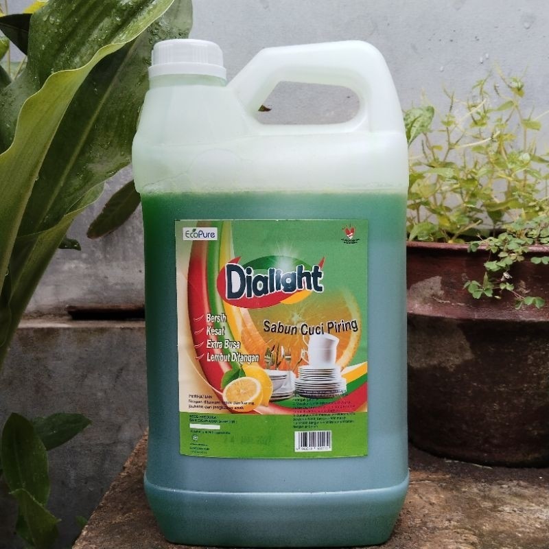 SABUN CUCI PIRING DIALIGHT/ MAMALIGHT 5L