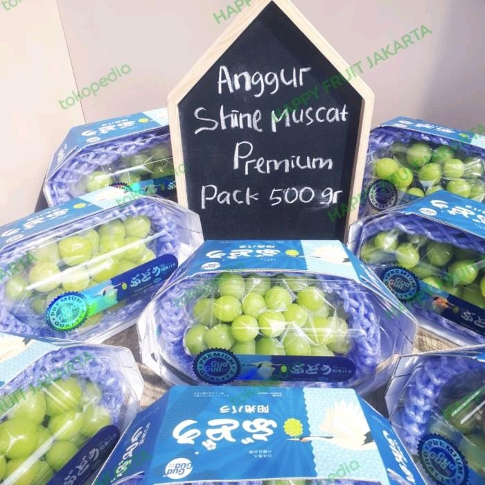 

anggur shine muscat import segar manis pack 500 grm
