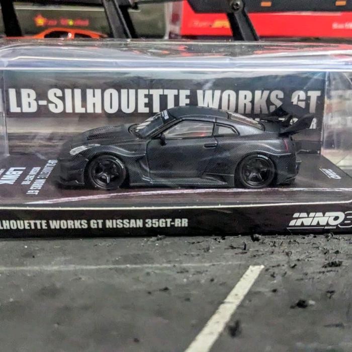 ME99 Diecast Inno64 LBWK LB Silhouette Works GT Nissan Skyline GTR R35 Blacl Carbon Segel