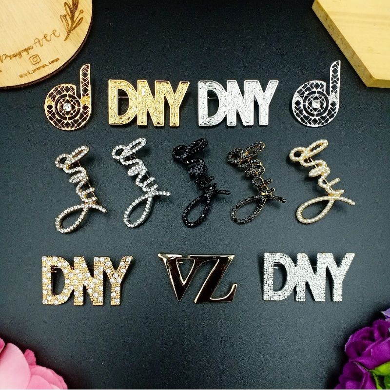 TERLARIS Brooch D by Deenay KW | Bros Dada | Bros Bahu | Bros Huruf | Bros Hijab | Bros Jilbab