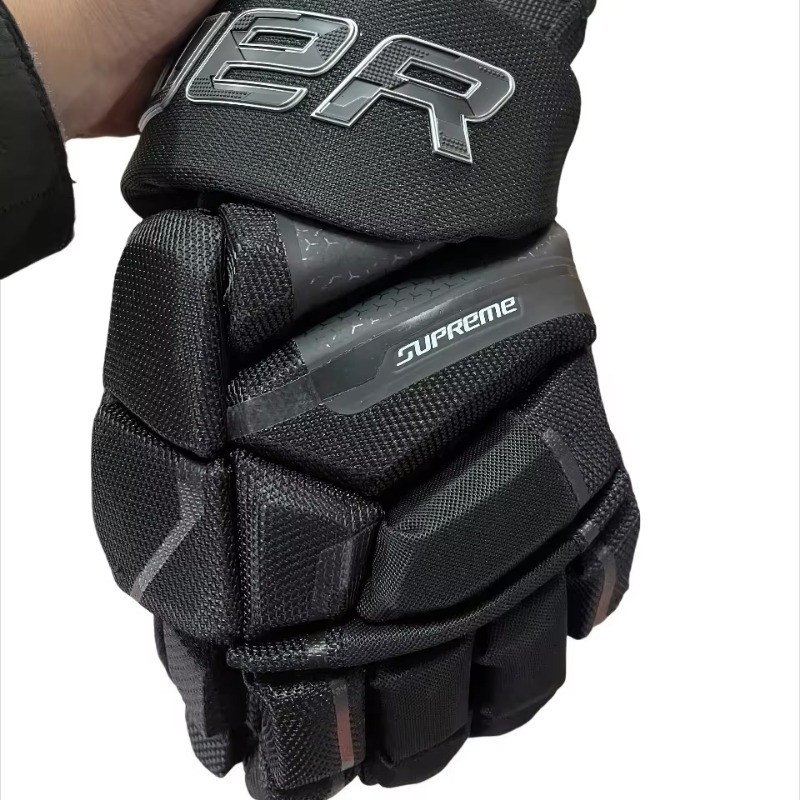 Wholesale Various Colors Ice Hockey Gloves Low Price Spot Ice Hockey Products