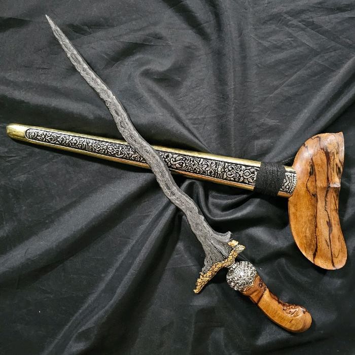 Keris Megantoro Kinatah sepuh emas full pamor