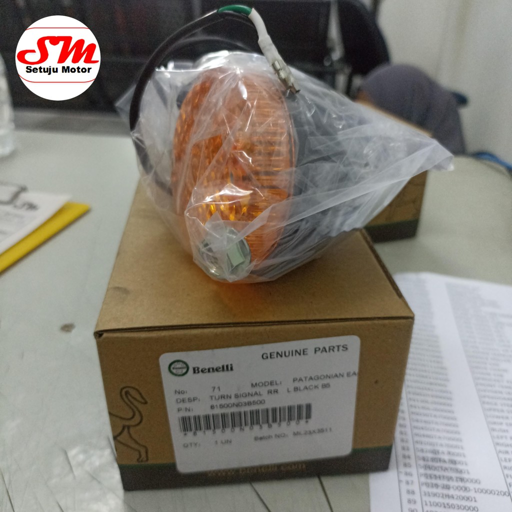 Lampu Sen Belakang Kiri Benelli Patagonian Eagle 250 Original