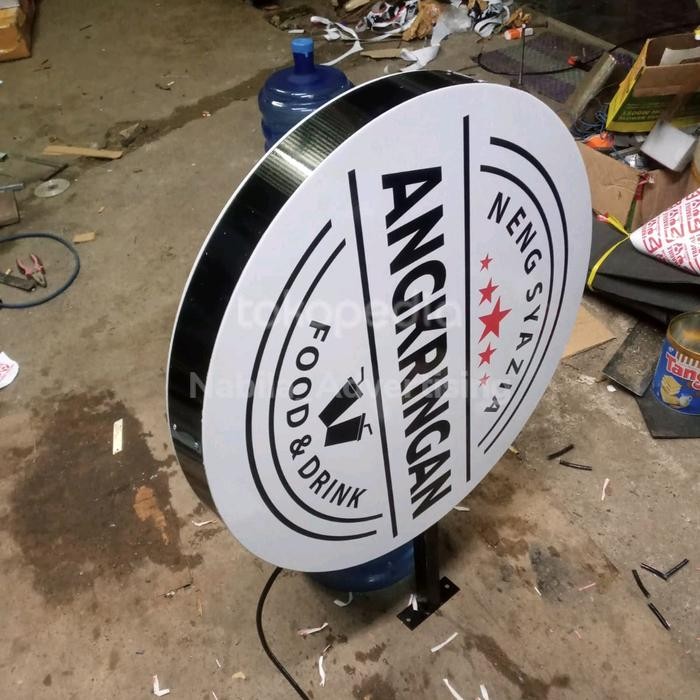 

Plang Toko Nyala Akrilik Custom disen dan ukuran