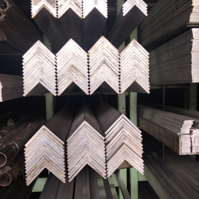 siku alumunium 3mm 30x30mm x 6 meter