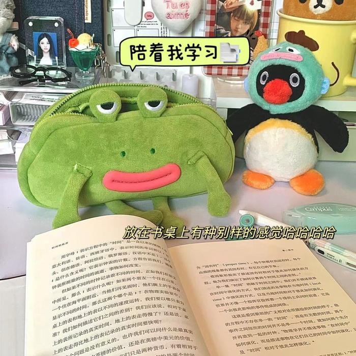 

Tempat Pensil Boneka Bulu Cute GREEN MONSTER Edition Gwiyeo Pencil Case Stationery Bag Kawaii Doll Lucu Craftycharm