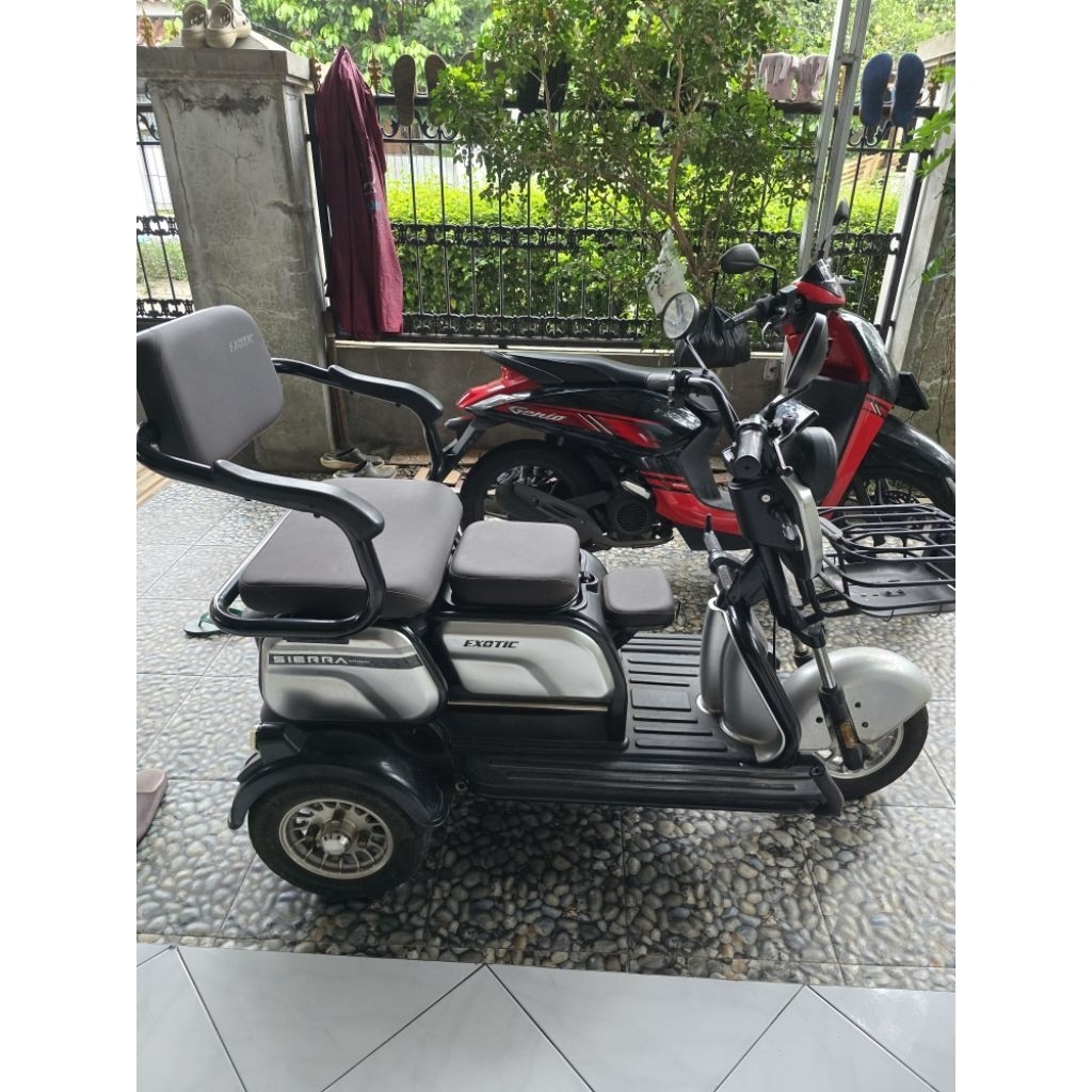 E-Bike Exotic Sierra Silver Sepeda Listrik Roda 3 Tiga