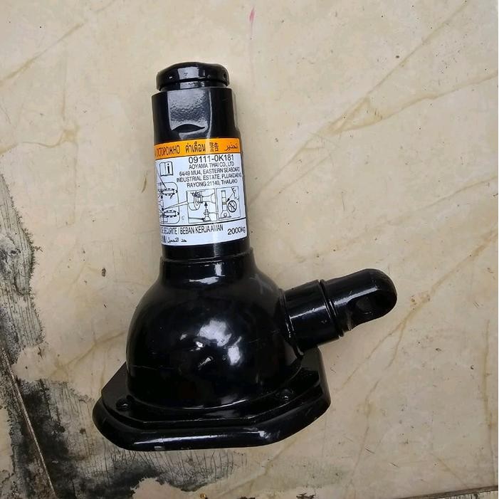 Dongkrak Toyota Fortuner Hilux Original - Alat Angkat Ban Mobil - Car, Tire BEST