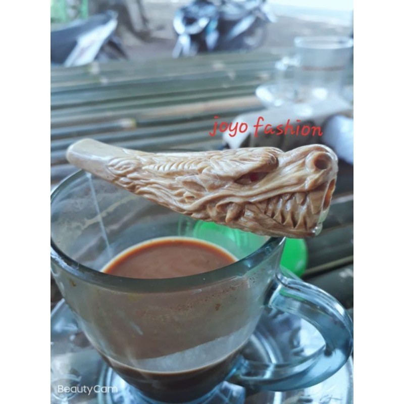 PIPA ONCE UNIK FOSIL AKAR BAHAR PUTIH UKIR NAGA GALAK