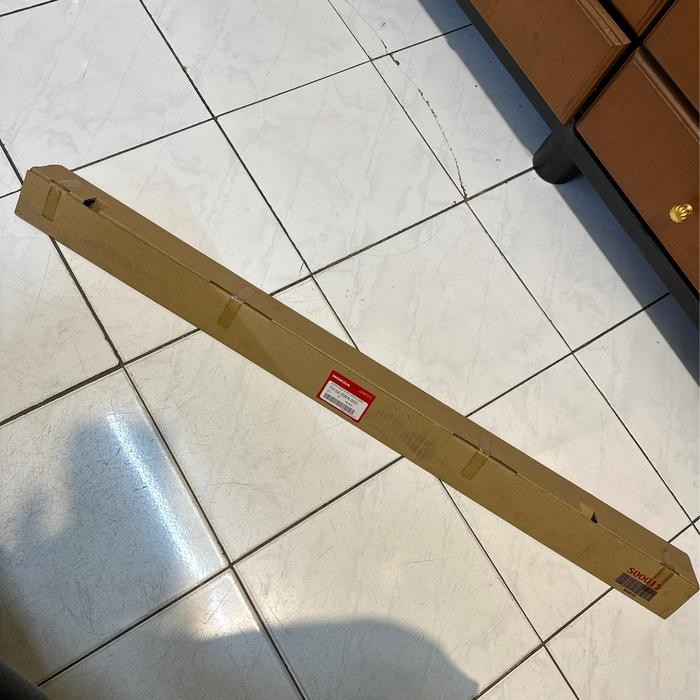 Honda Genuine 73152-SWA-003 LIST SAMPING KARET KACA DEPAN BESAR KANAN CRV GEN 3 RE1 ASLI 2007 2008 2