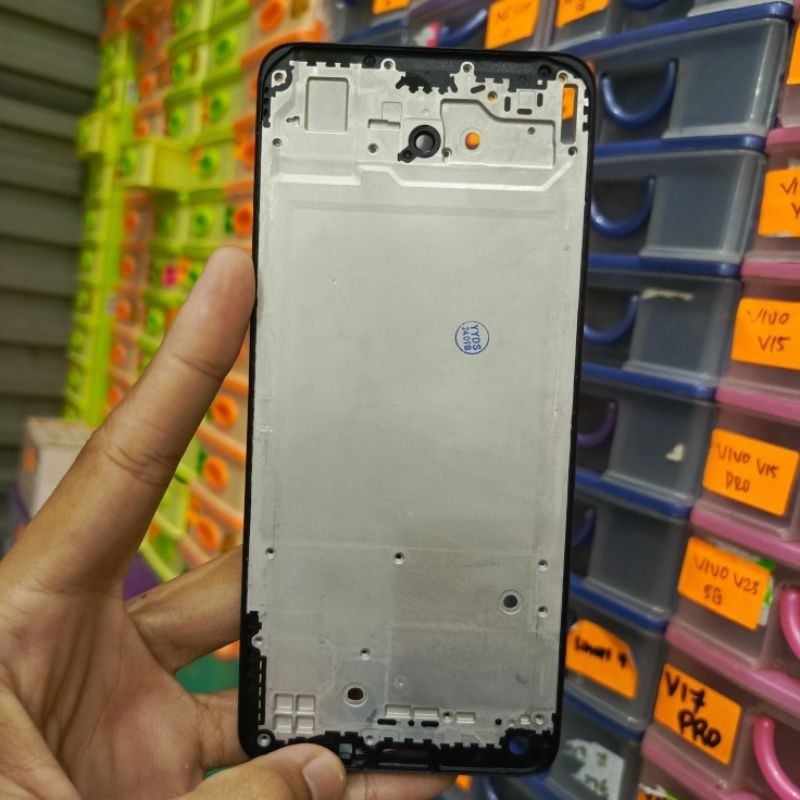 FRAME LCD TATAKAN LCD TATAKAN TENGAH REALME 7 PRO ori