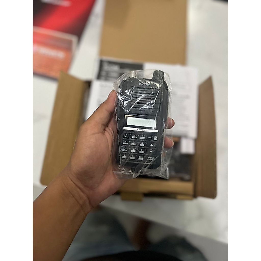 HT ICOM ic-v86