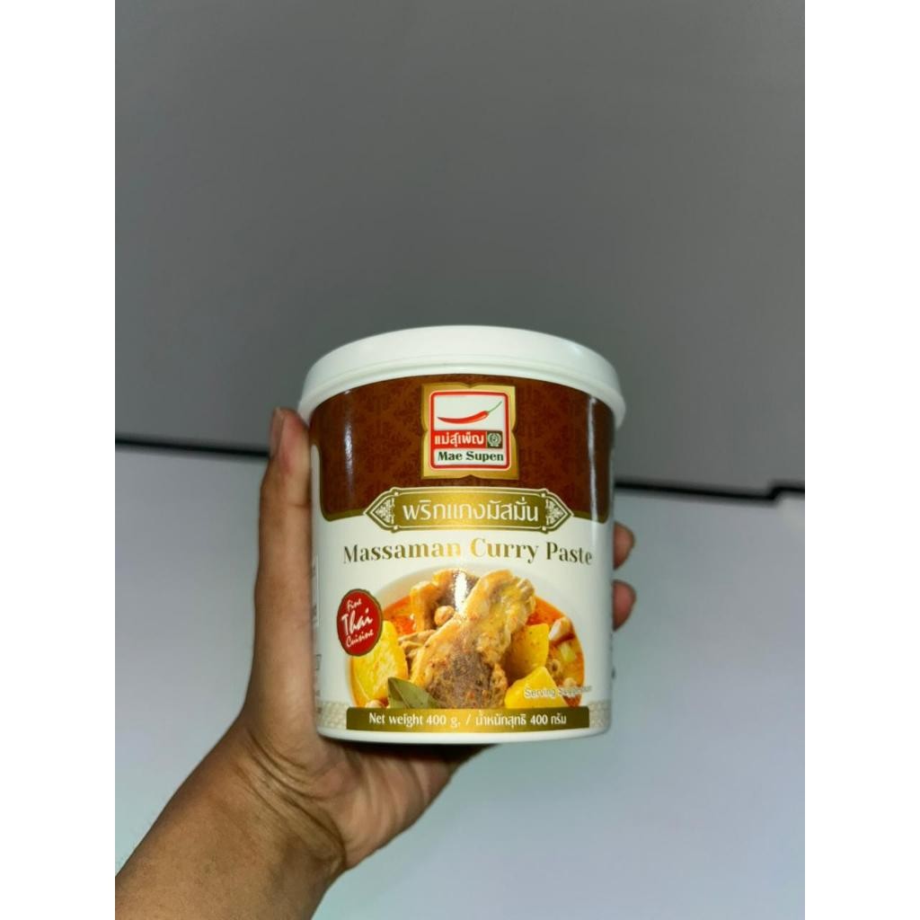 

Massaman Curry Paste Mae Supen / Kari Khas Thailand Massaman Mae Supen / Massaman Curry Paste / Thailand Curry Paste Mae Supen - 400 Gram