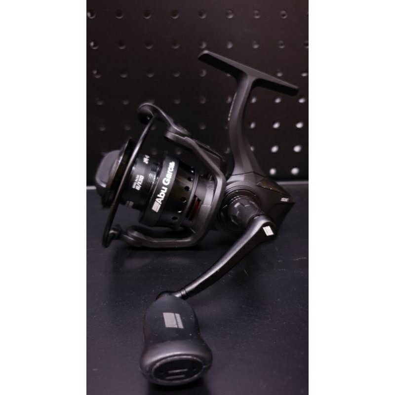 reel spinning abu garcia max sx 2500 3000 4000