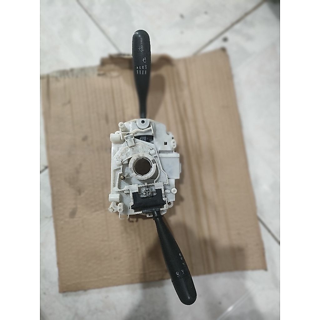 saklar lampu wiper karimun estilo