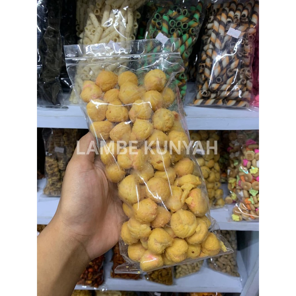 

Sus Soes Coklat-Stroberi 250gr Snack Kiloan | LAMBE KUNYAH SNACK