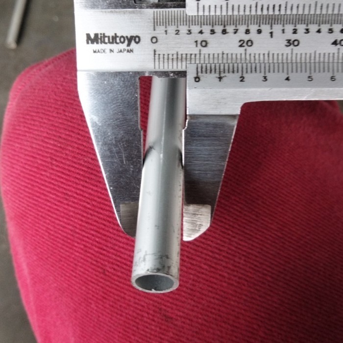 pipa aluminium OD 9,5mm tebal 1mm  panjang 6 meter