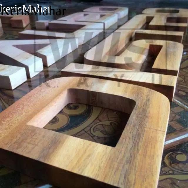 20cm HURUF KAYU TIMBUL DEKORASI / HURUF PAPAN KAYU / HURUF KAYU CUSTOM - HURUF dan ANGKA, 20cm KH5