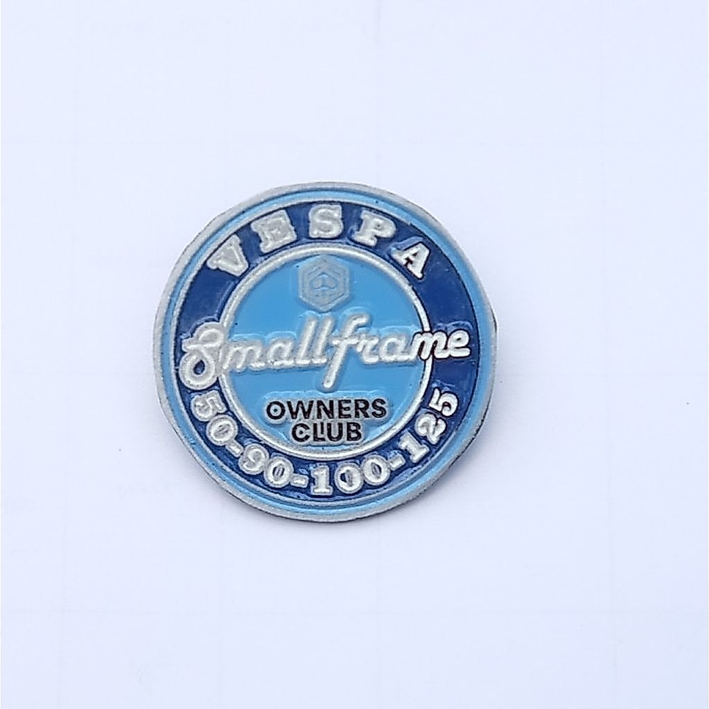 Enamel Pin Vespa Smallframe
