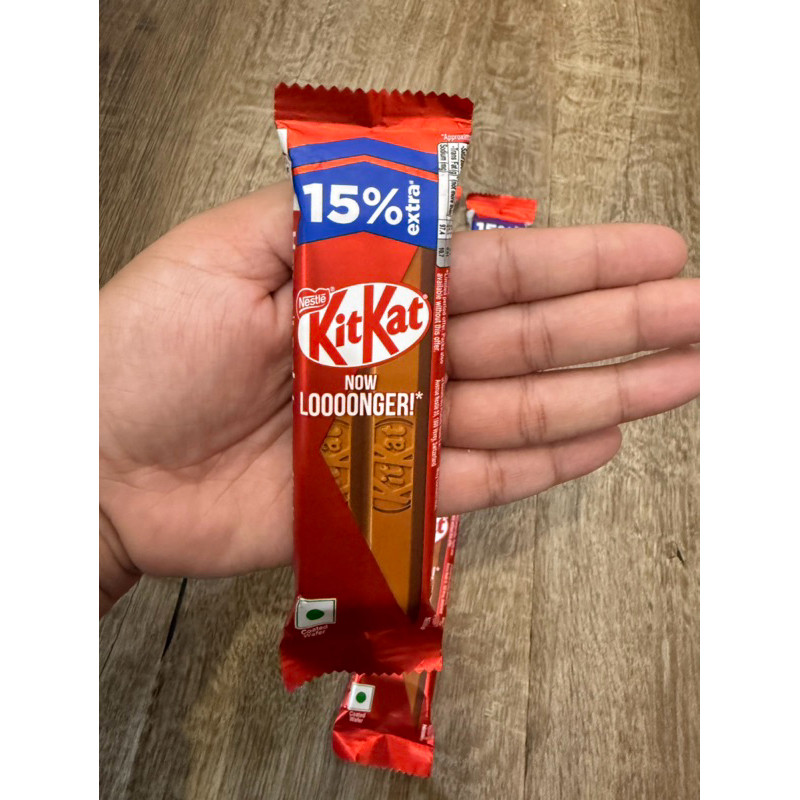 Kitkat Now Loooonger Original Singapore Handcarry Baru