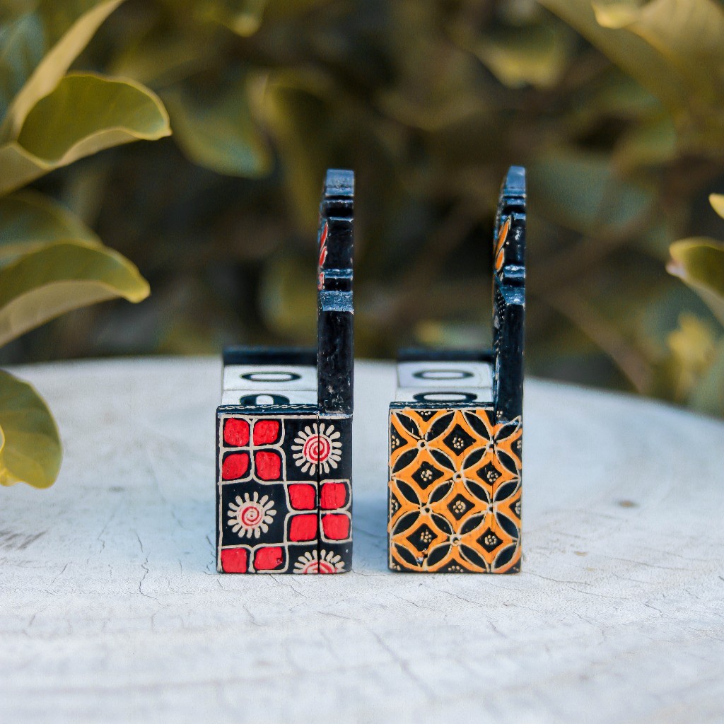 

^| SPECIAL KALENDER PREMIUM TANGGALAN BALOK KAYU MOTIF BATIK EDISI TOKOH WAYANG RAMA SHINTA Yr4