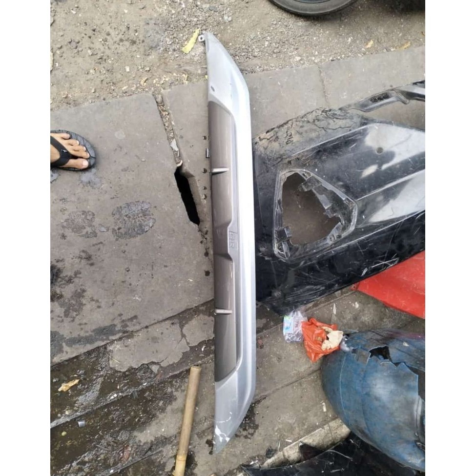 Bodykit belakang rush gr 2021 2022 2023