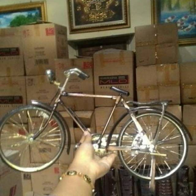 MINIATUR SEPEDA ONTEL LAKI LAKI UKURAN BESAR - SOUVENIR JOGJA