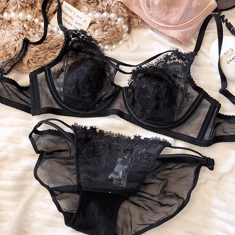 Bra Sexy Pure Desire dengan Lubang Silang untuk Wanita Berdada Besar Set Bra Renda Tipis dengan Cup 