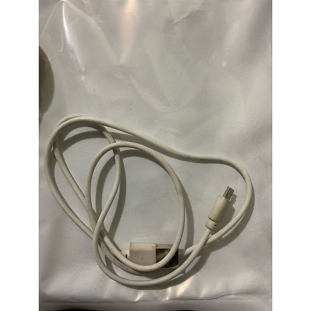 kabel usb micro bekas hitam dan putih