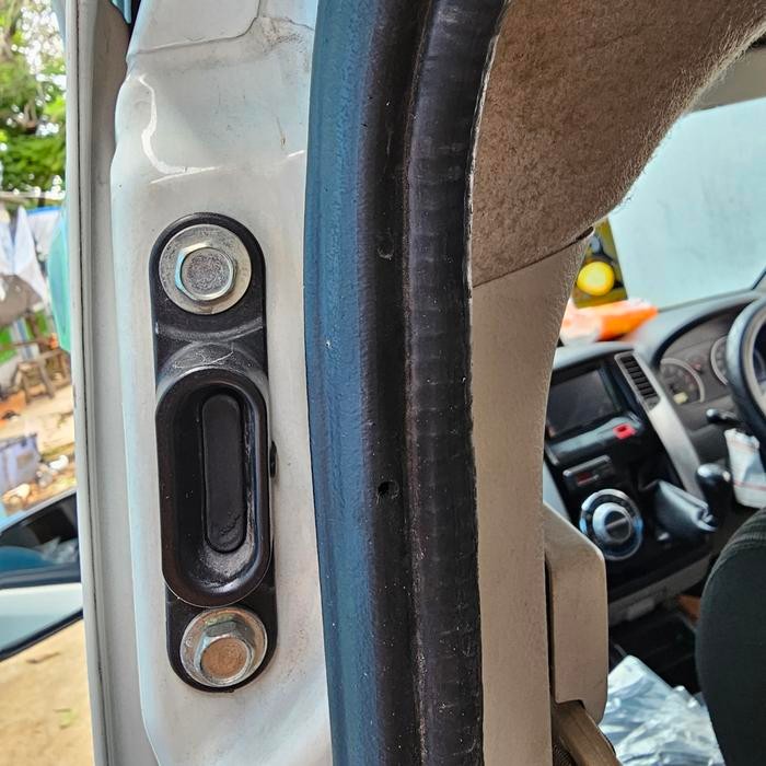 stopper pintu sleding mobil Luxio original BEST