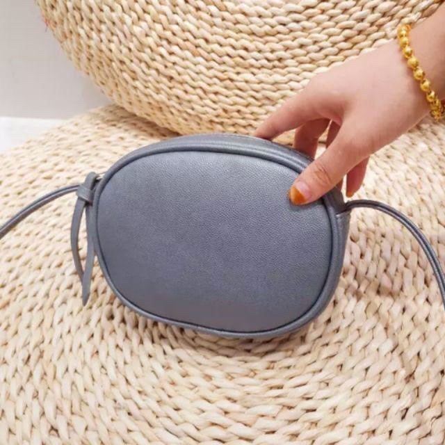 TAS OVAL / AZKA / TES SELEMPANG WANITA / TAS SELEMPANG / SLING BAG DC