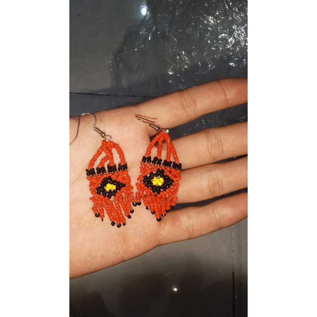 (Toserba 777)   ANTING PALANG KALIMANTAN / anting manik dayak kalimantan wanita