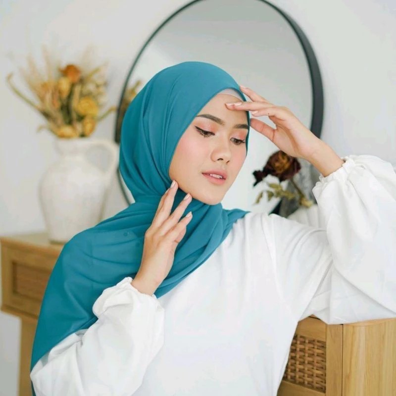 Hijab Segi Empat Bella Square Polos Premium Warna Biru Tosca Paris PKK
