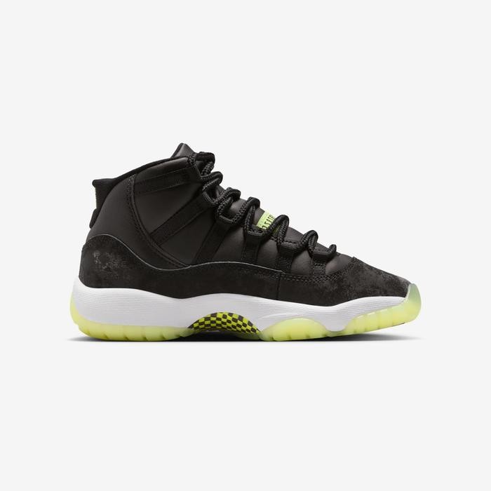 Sepatu Basket Anak Air Jordan 11 Retro GS "Black Dark Raisin" IB1378-001