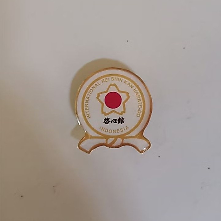 pin custom RESIN KUNINGAN lapis RESIN