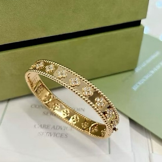 Love Of Roses Gelang Tangan Bangle Wanita Vc
