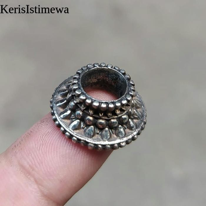 Mendak Keris Antik Parijatra Perak Lawas KIS15