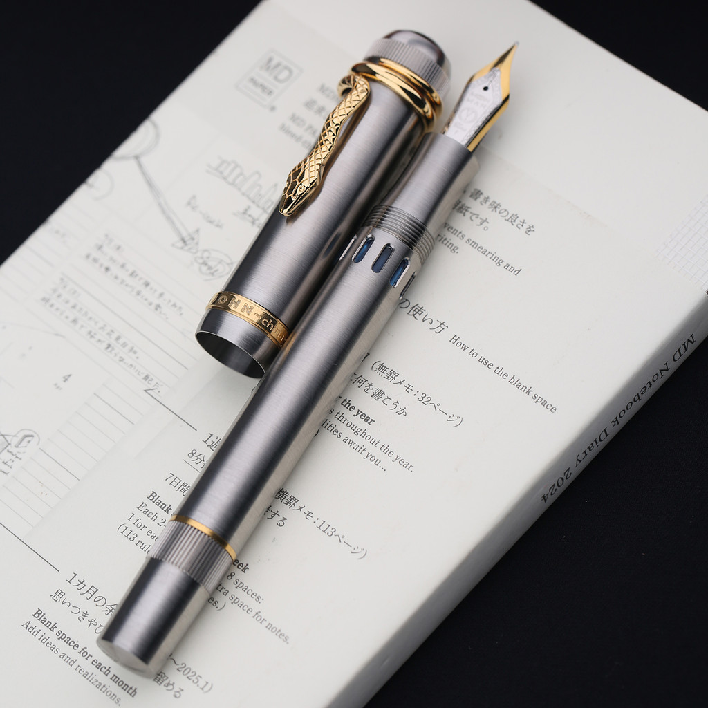 

Majohn P137 Snake Year Limited Titanium Alloy Piston Fountain Pen Clip NO.6 Nib Snake Clip Business Student Writing Gift