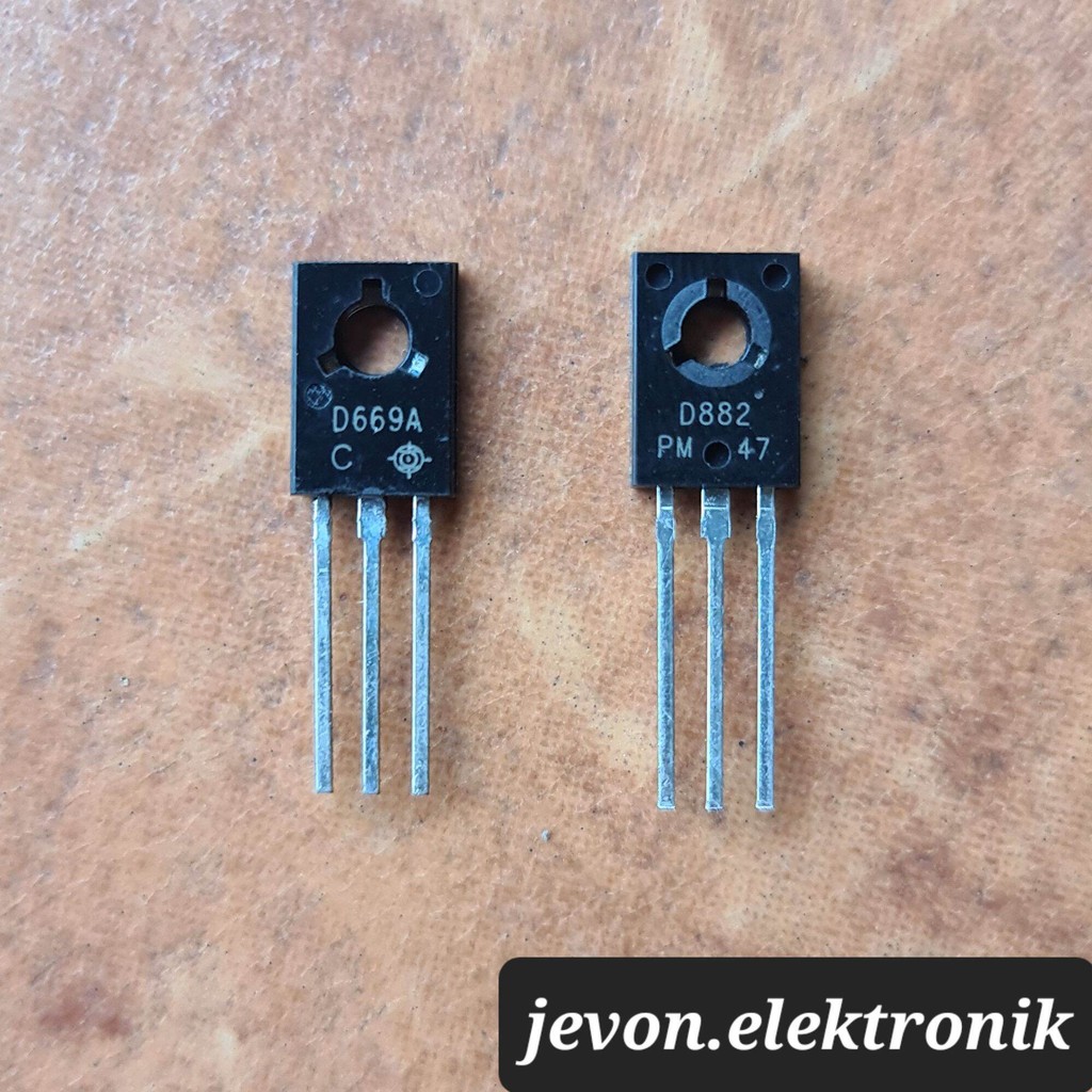 IC Transistor D 669 882 Original D669 D882