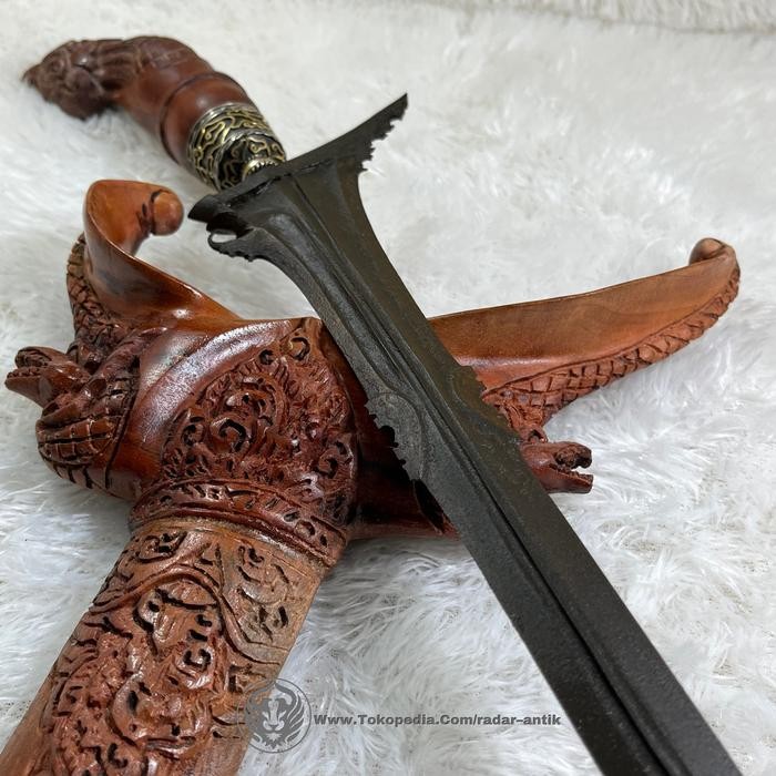 Keris Sardula Mangsah Warangka Ukir