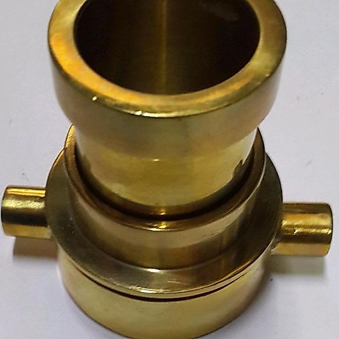Adaptor Pemadam 1 1/2 " x 1 1/2 " Drat Dalam (B) Kuningan
