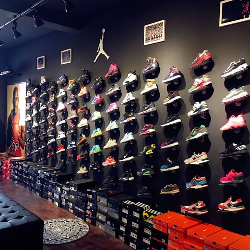 Display Sepatu Dinding Bahan Logam Gantungan Sepatu Dinding Pajangan Sepatu For Toko Sepatu Display