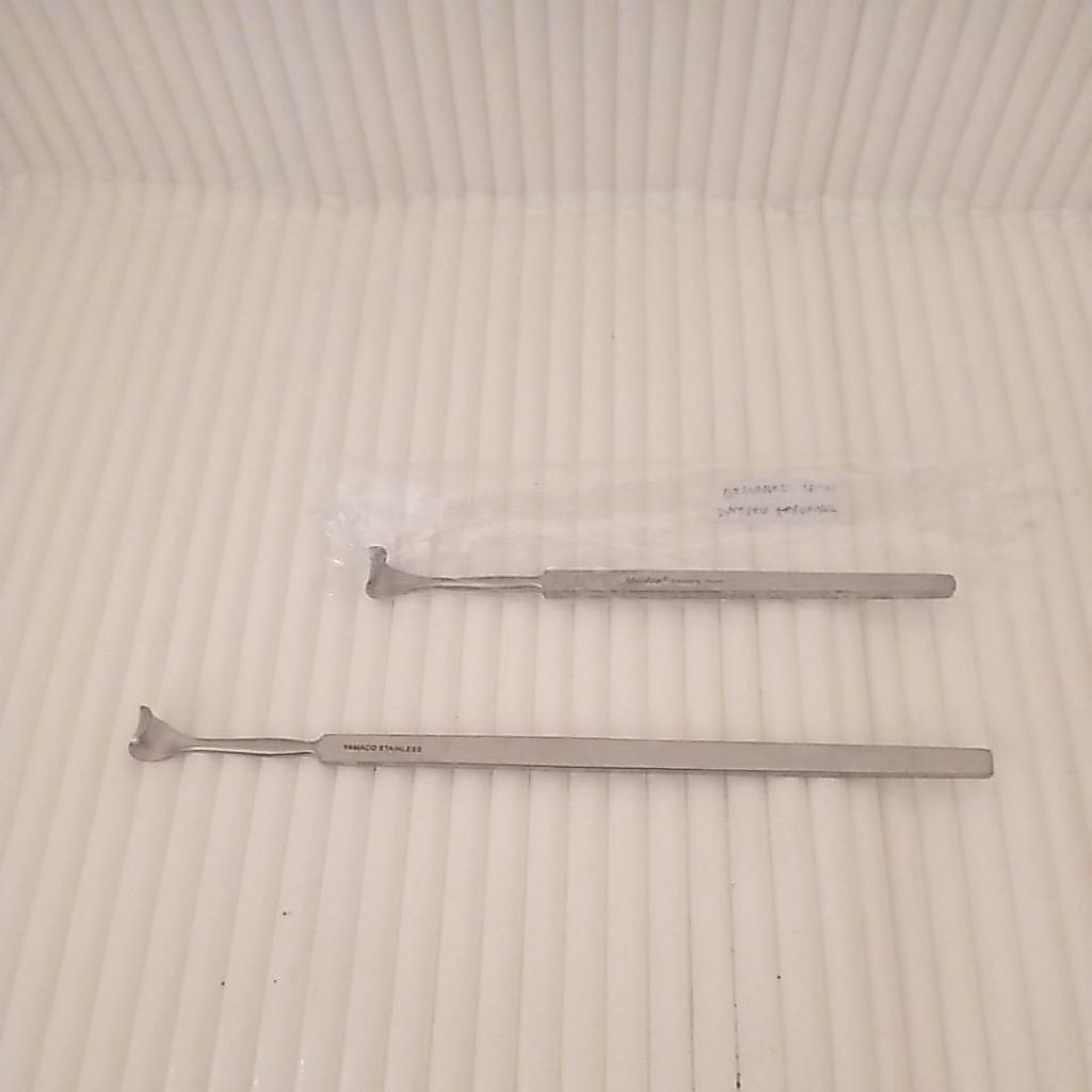 Desmares Eye Retractor/Cushing Retractor/Retractor Mata/Desmares Retractor mata