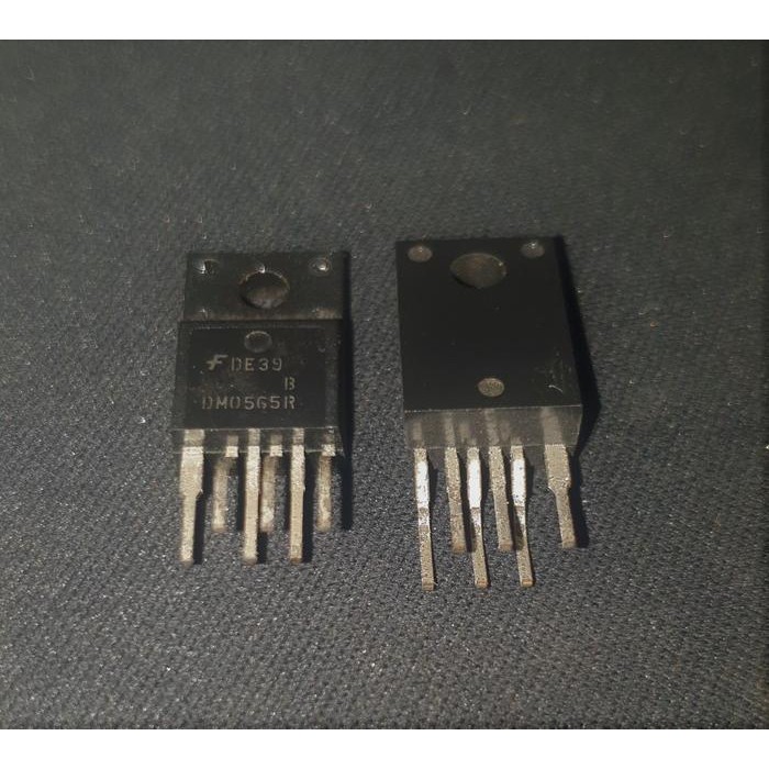 sPaRePaRt IC DM0565R DM 0565 R Pulse Width Modulator-PWM Power Switch