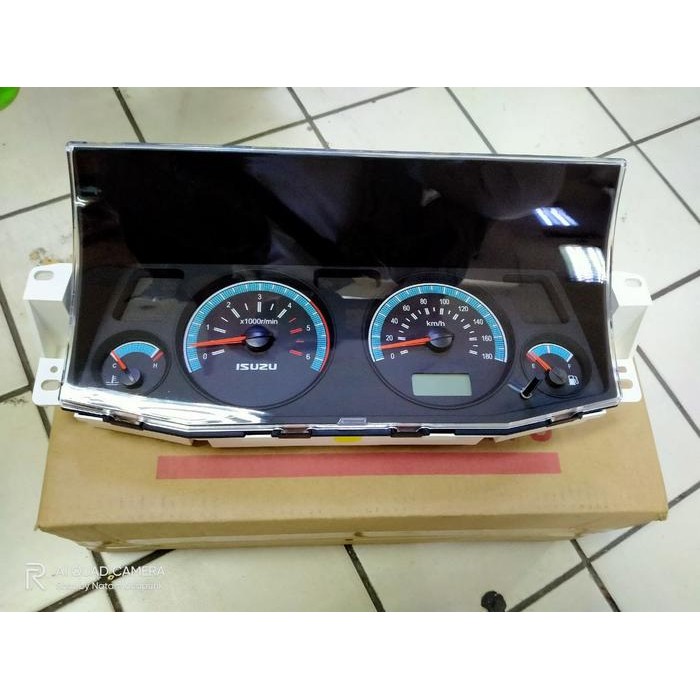 SPEEDOMETER / KM METER / ISUZU PANTHER LS LM LV GRAN TOURING ORIGINAL BEST
