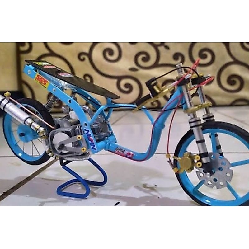 diecast miniatur motor drag Honda beat emak gila scala1:16