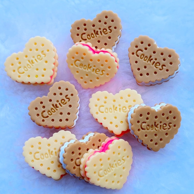 

10Pcs New Hybrid Simulation Heart Biscuit Resin Flatback Caboon Scrapbook Kawaii Embellishments Accessories J28