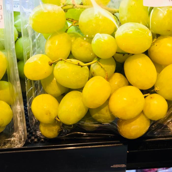 

Anggur crystal grend jumbo manis garing 700 grm