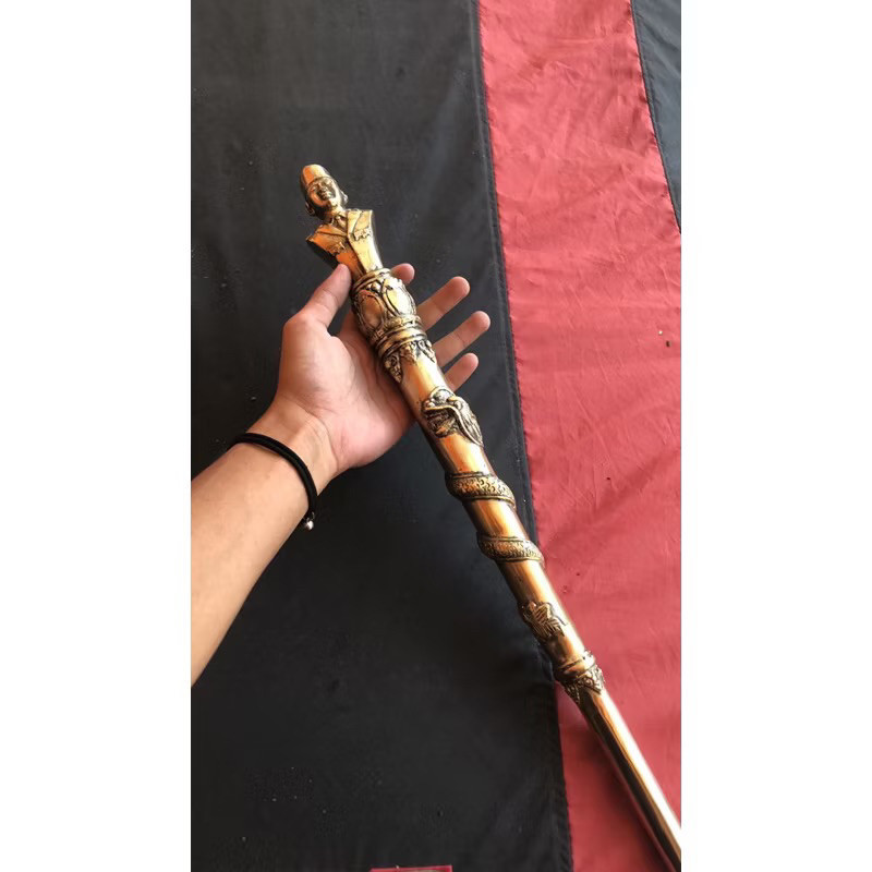 Koleksi souvenir tngkat Sukarno kuningan