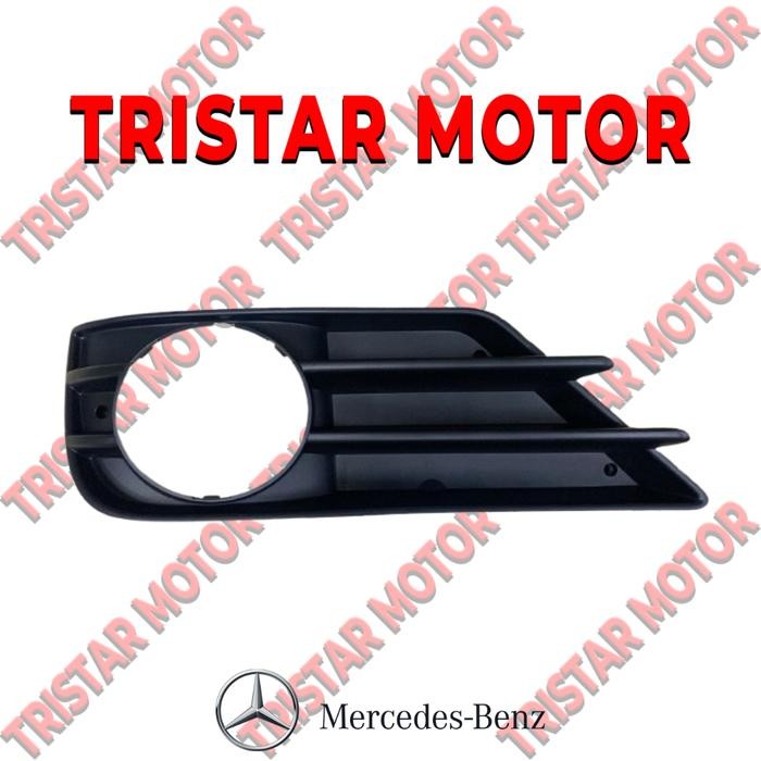 Cover Grill Fog Lamp Bemper Depan Kiri Mercedes Benz W251 R Class A2518851153